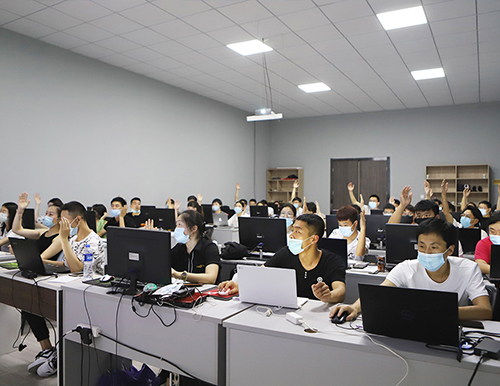  易高商學院全面復課，線下培訓正式開啟！